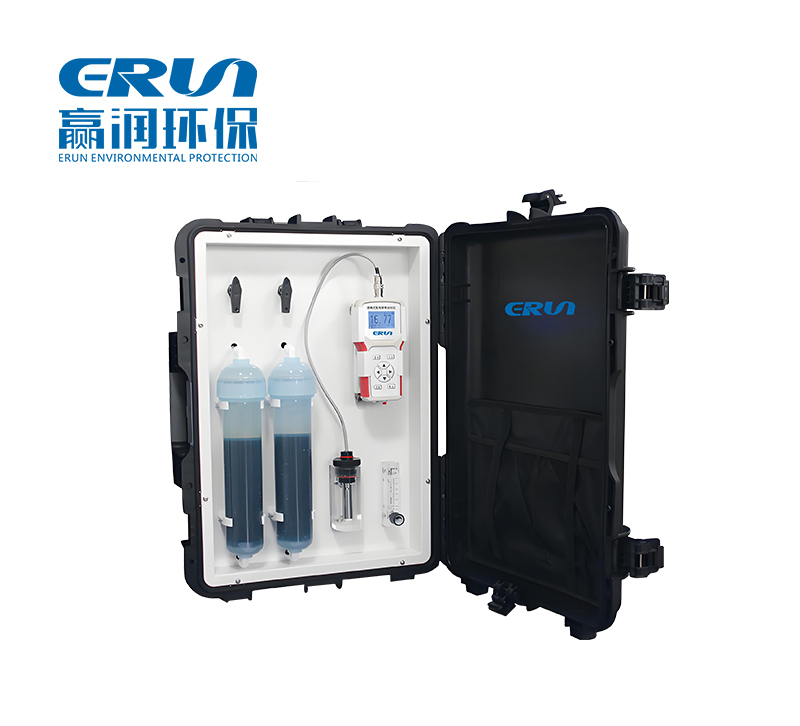 便(bian)攜式氫(qing)電(dian)導(dao)率(lv)分(fen)析(xi)儀